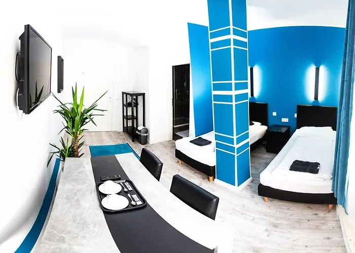 Huxx Rooms